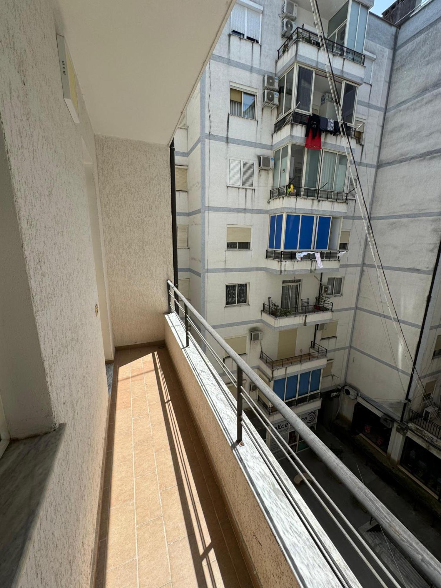 Shkodra Apartments Exteriör bild